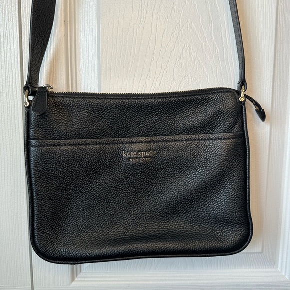 NWOT Kate Spade Runaround Medium Crossbody (Black) - Picture 4 of 8